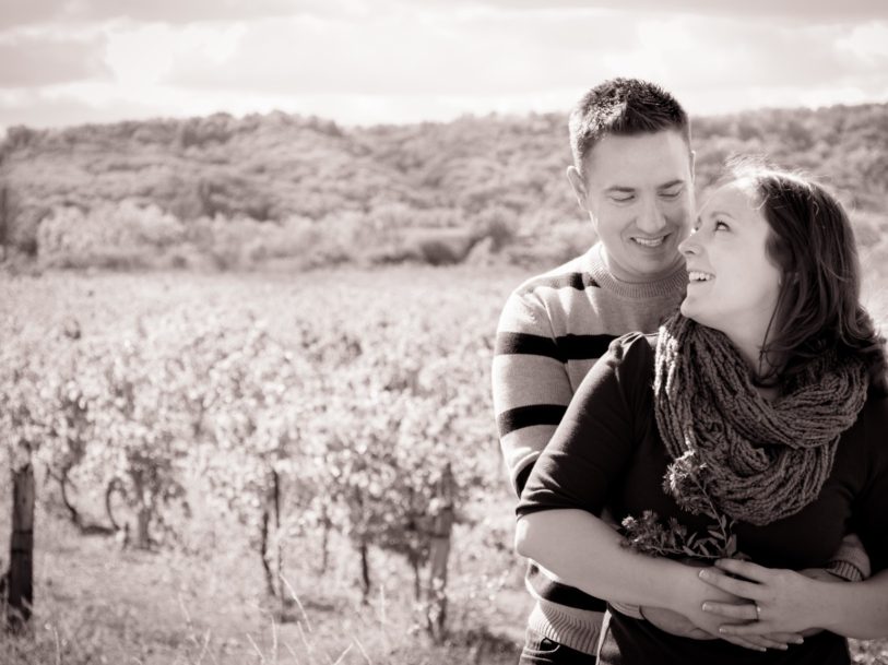 couple at niagara winery